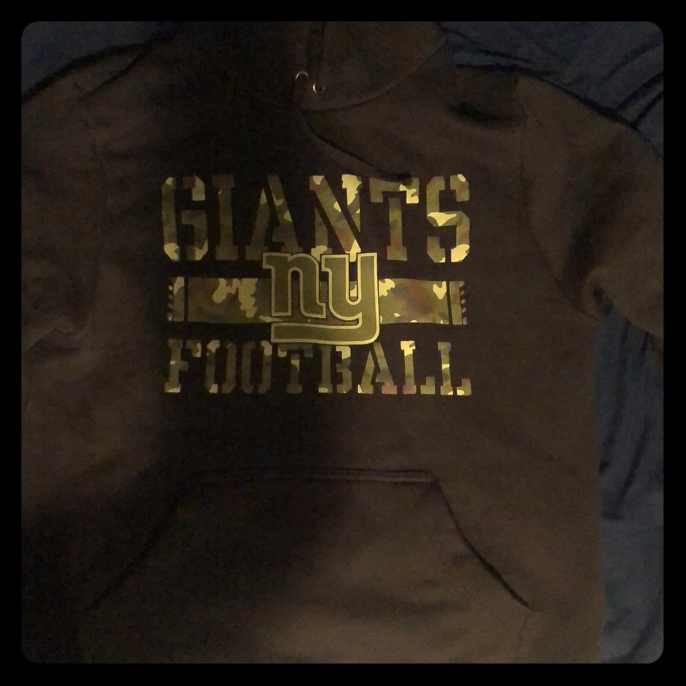 NY Giants hoodie camo